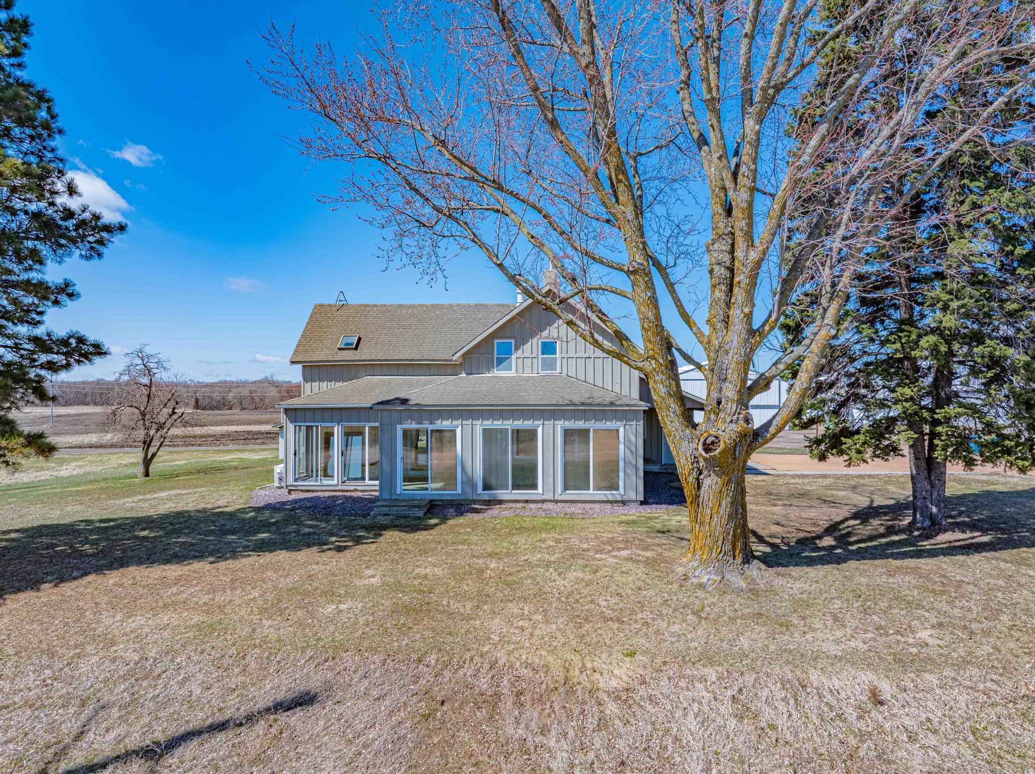 5690 County Road 10 N