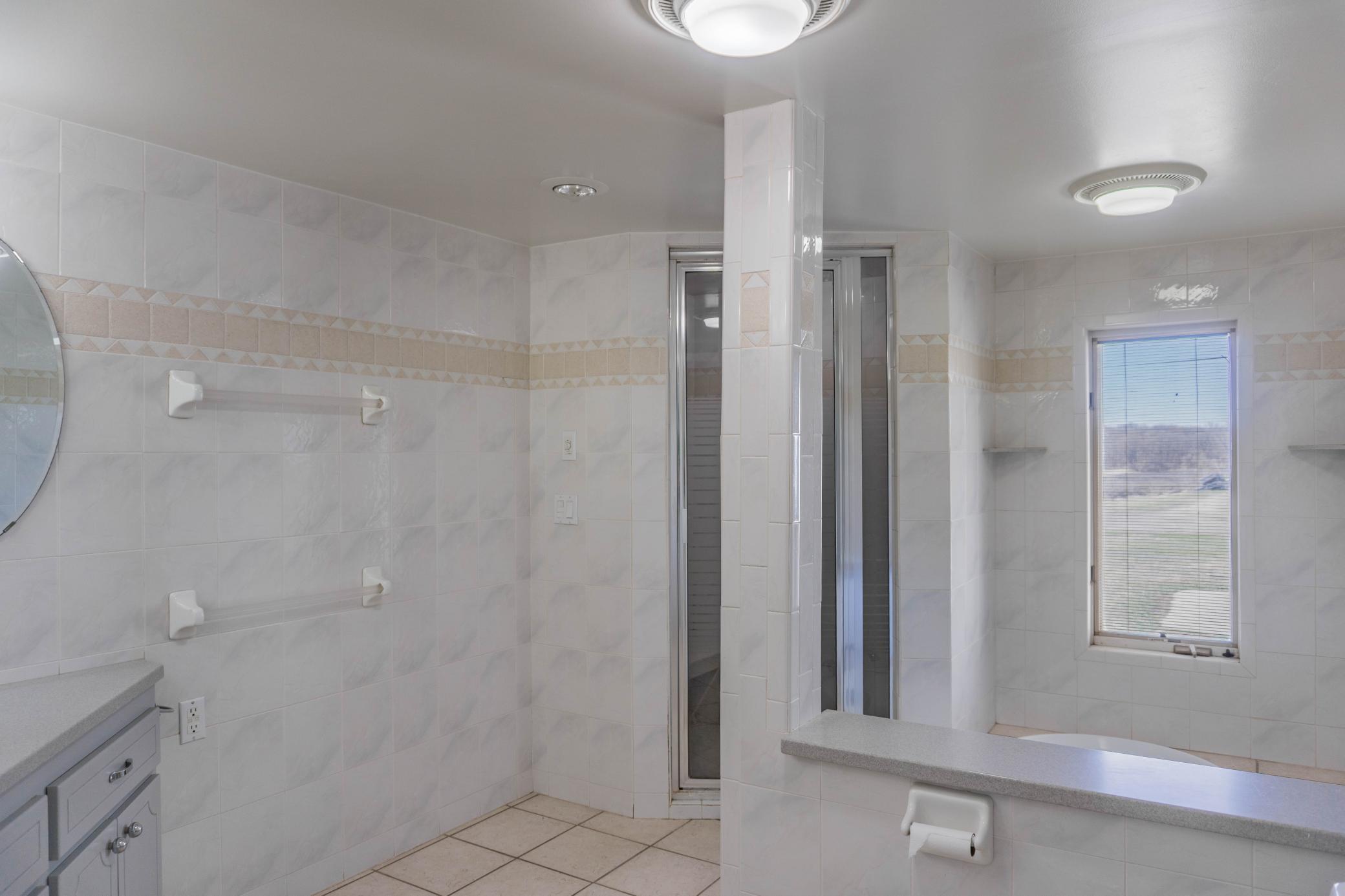 5690 County Road 10 N