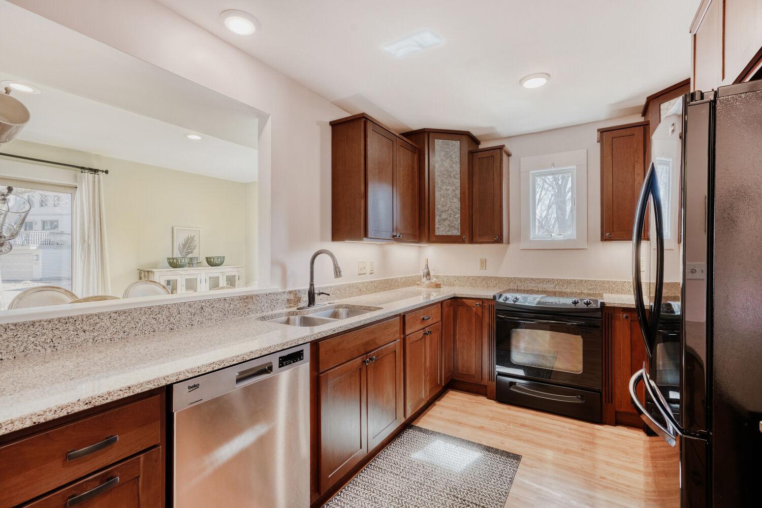 6220 Sandpiper Court