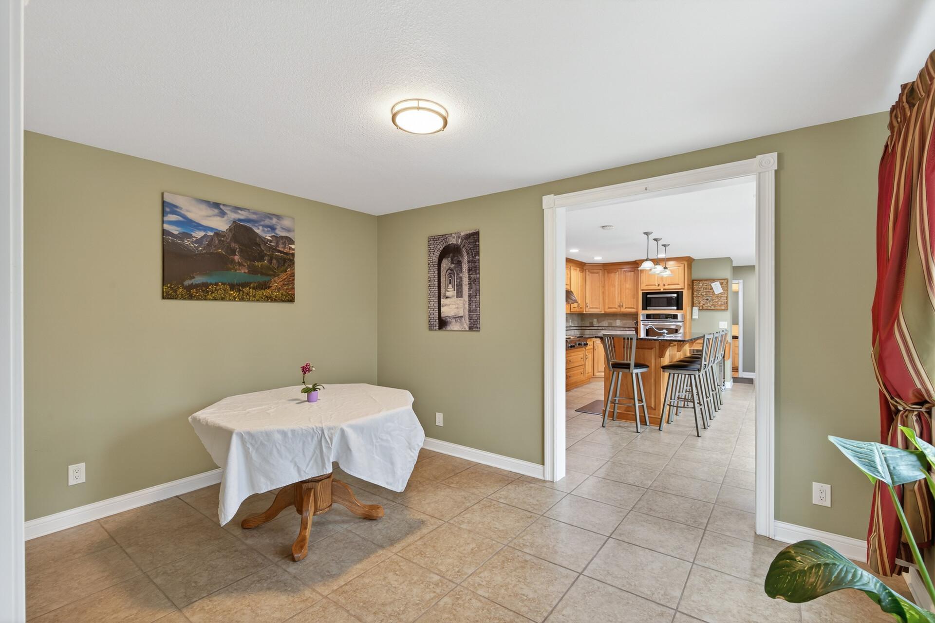 5525 Wedgewood Drive