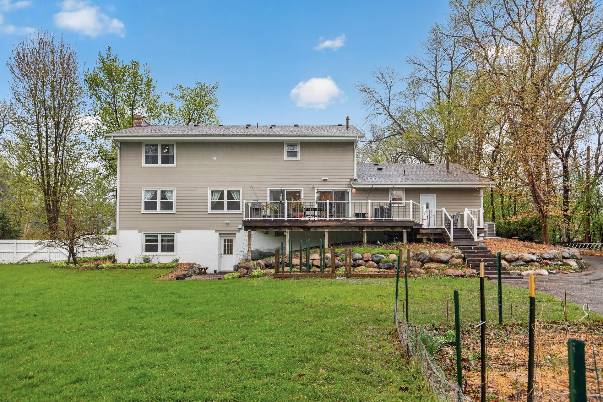 5525 Wedgewood Drive