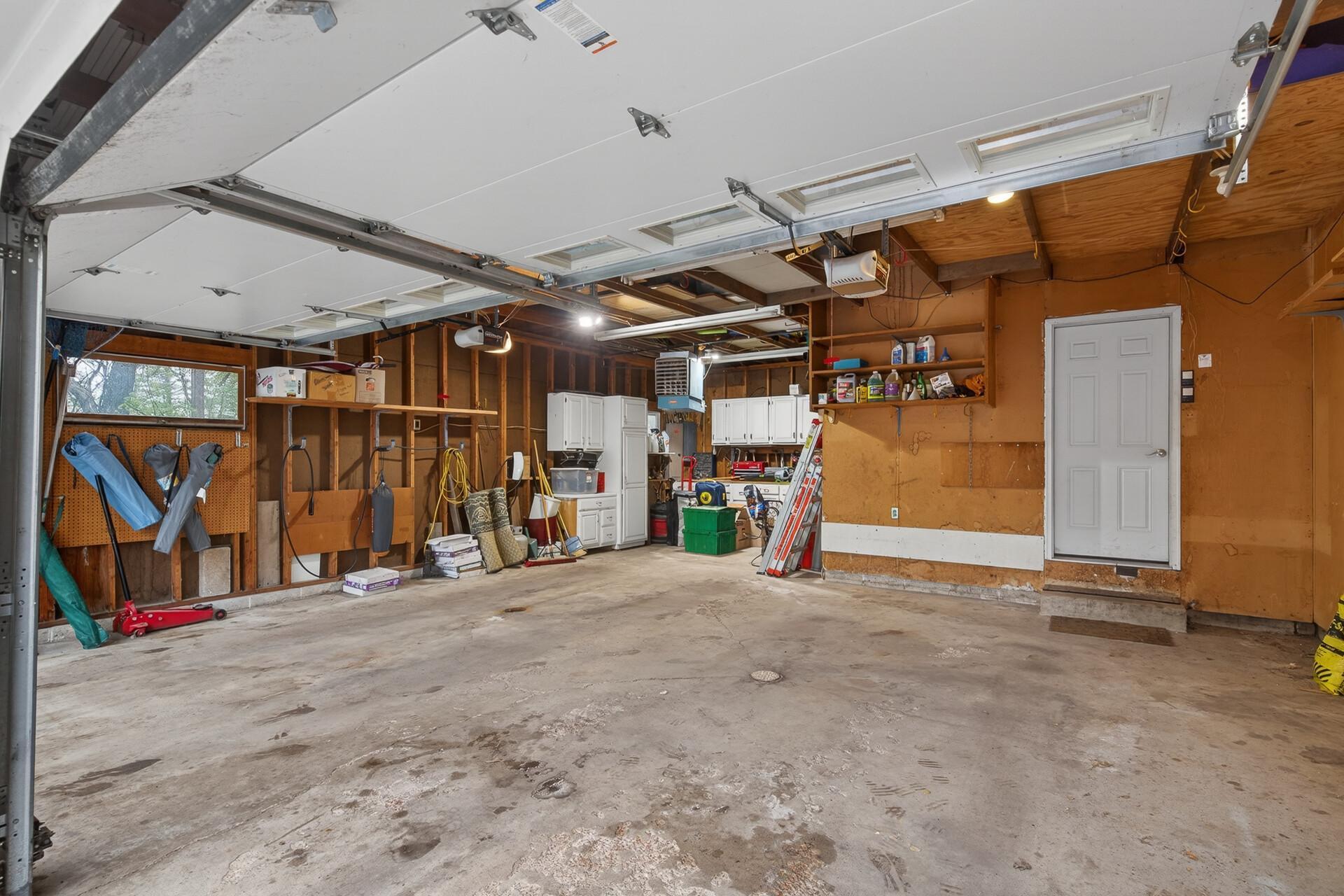 5525 Wedgewood Drive