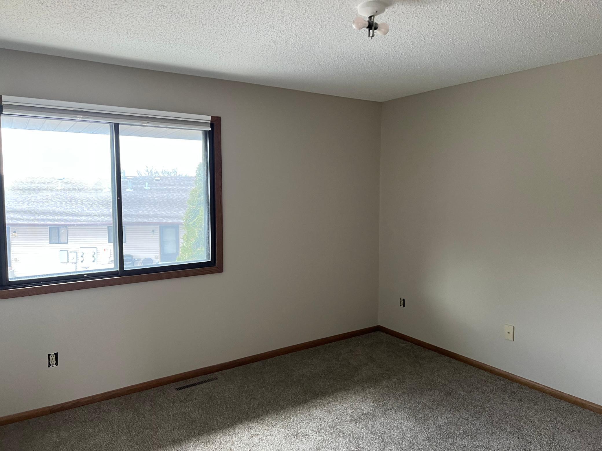 1615 Commercial Avenue Unit: 203