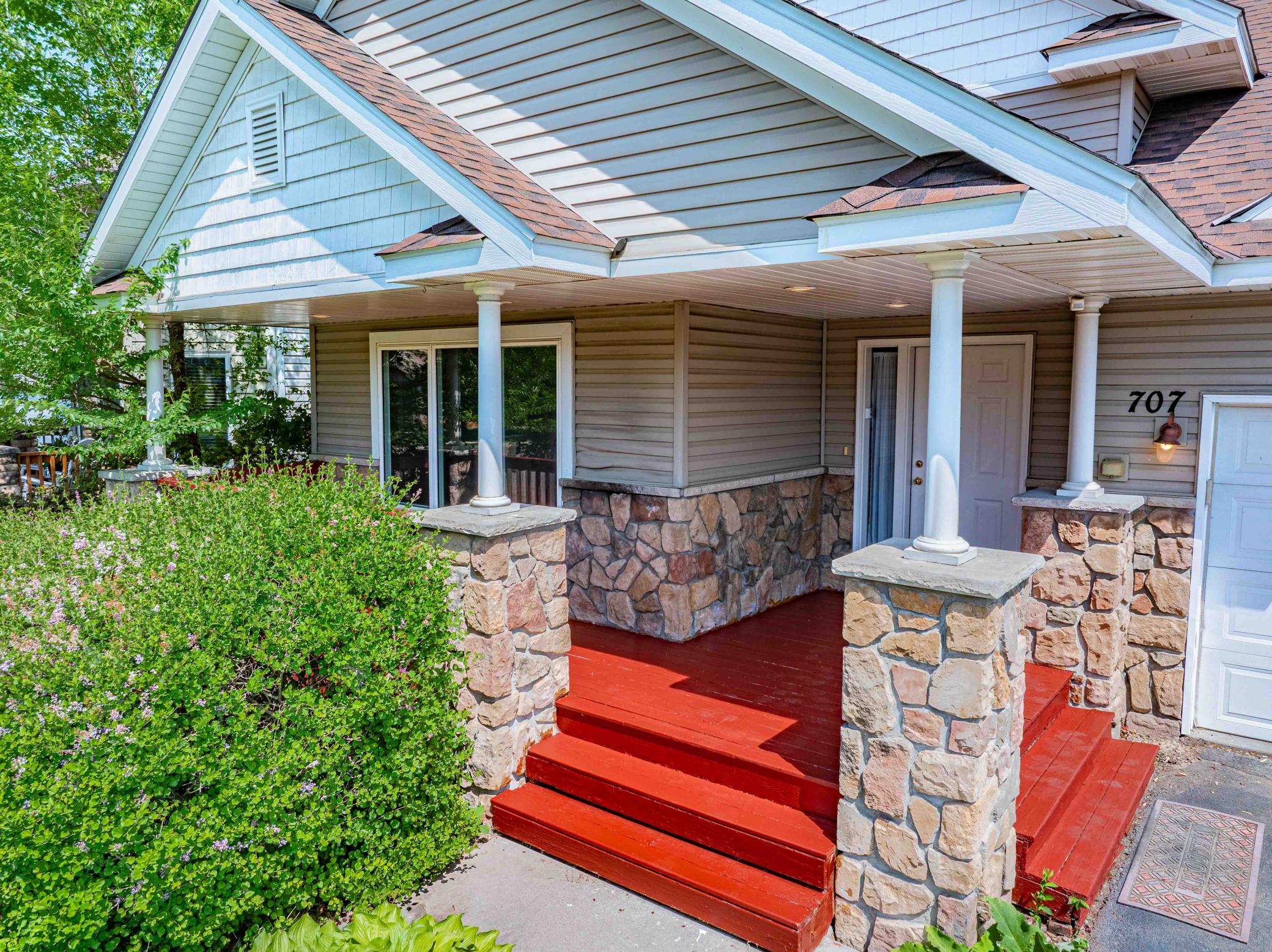 707 7th Street