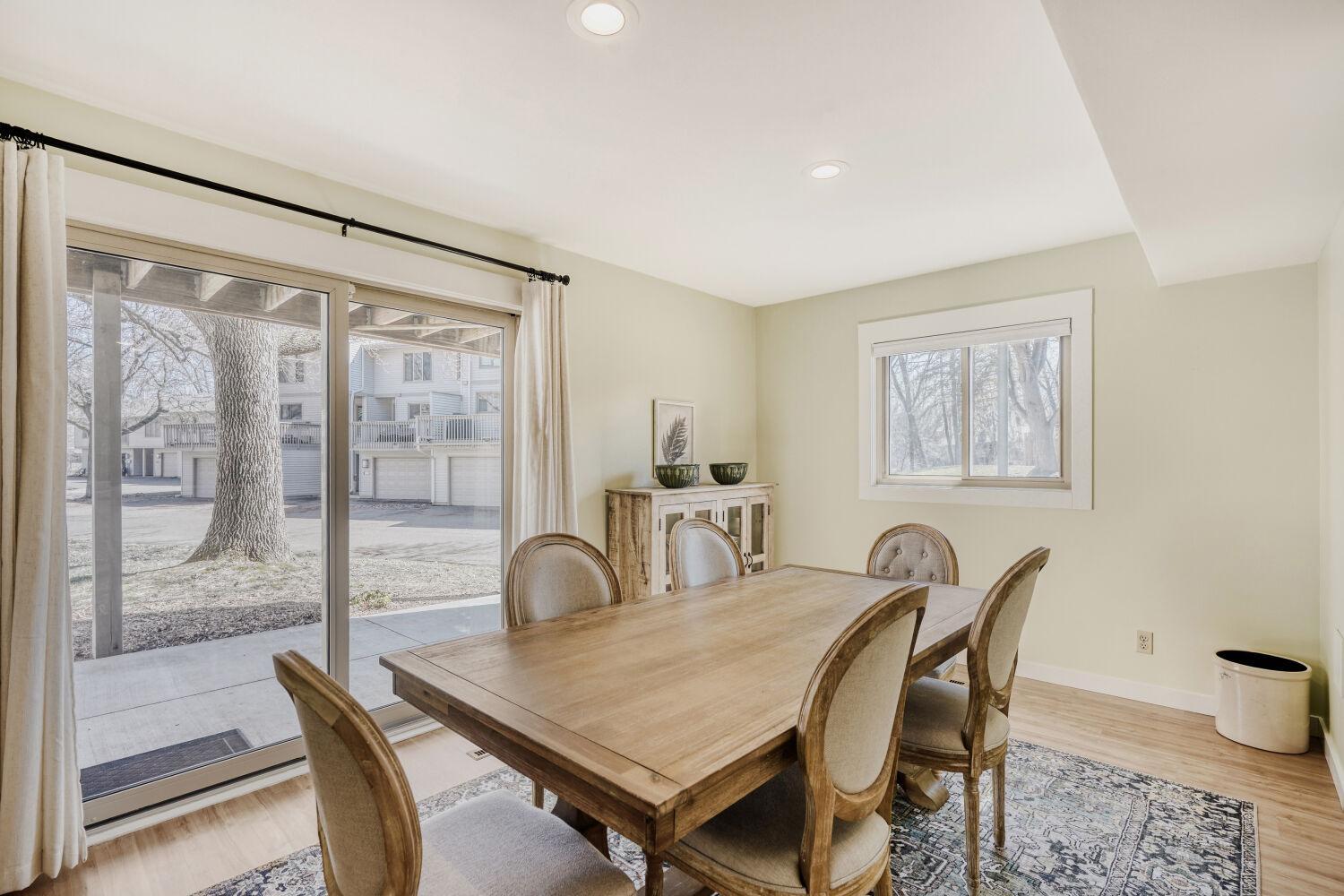 6220 Sandpiper Court