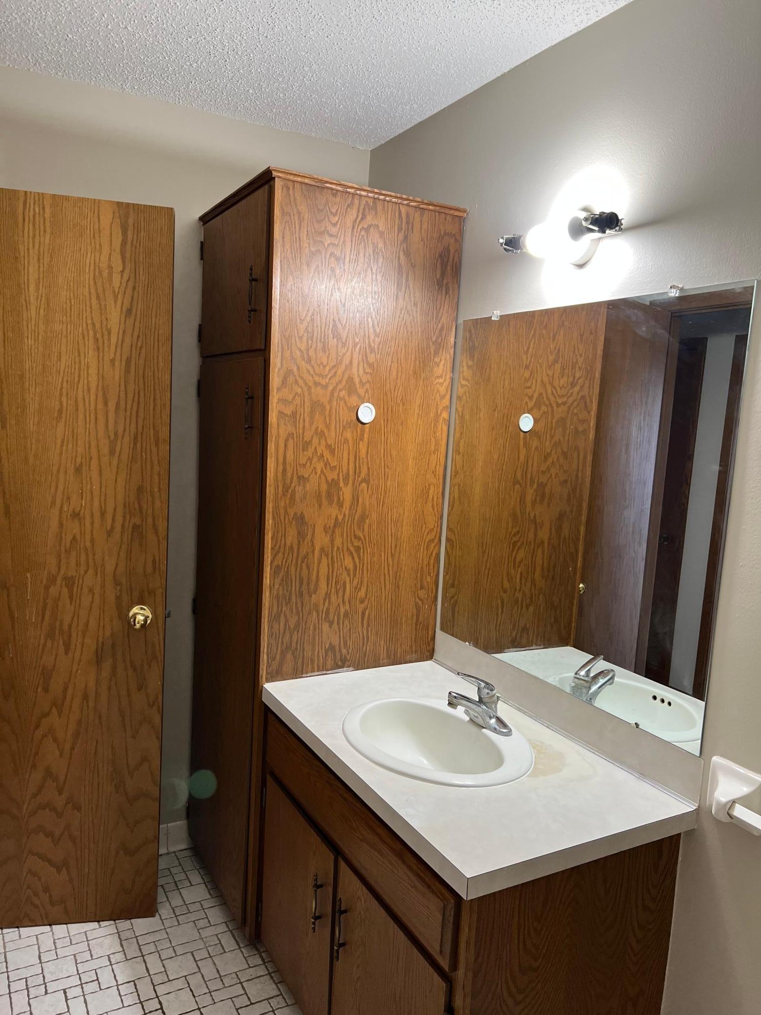 1615 Commercial Avenue Unit: 202
