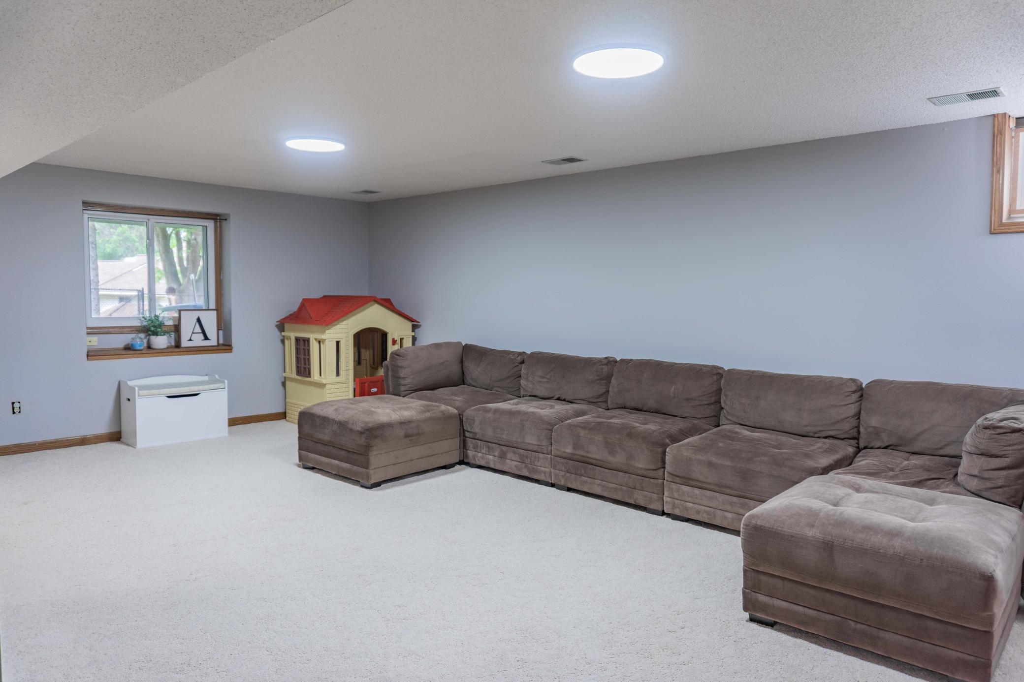 4874 W 144th Street