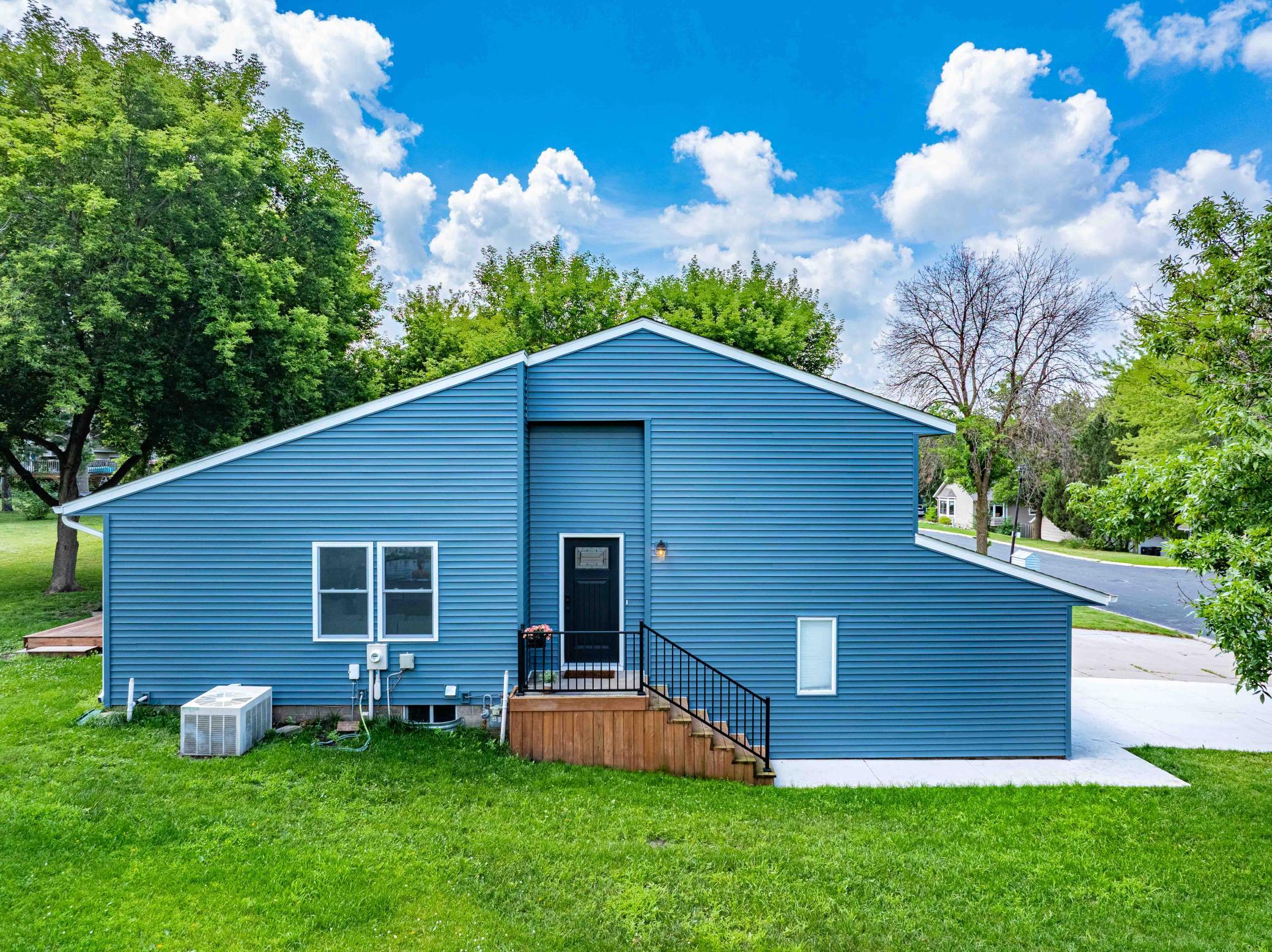 1035 Fox Run Road