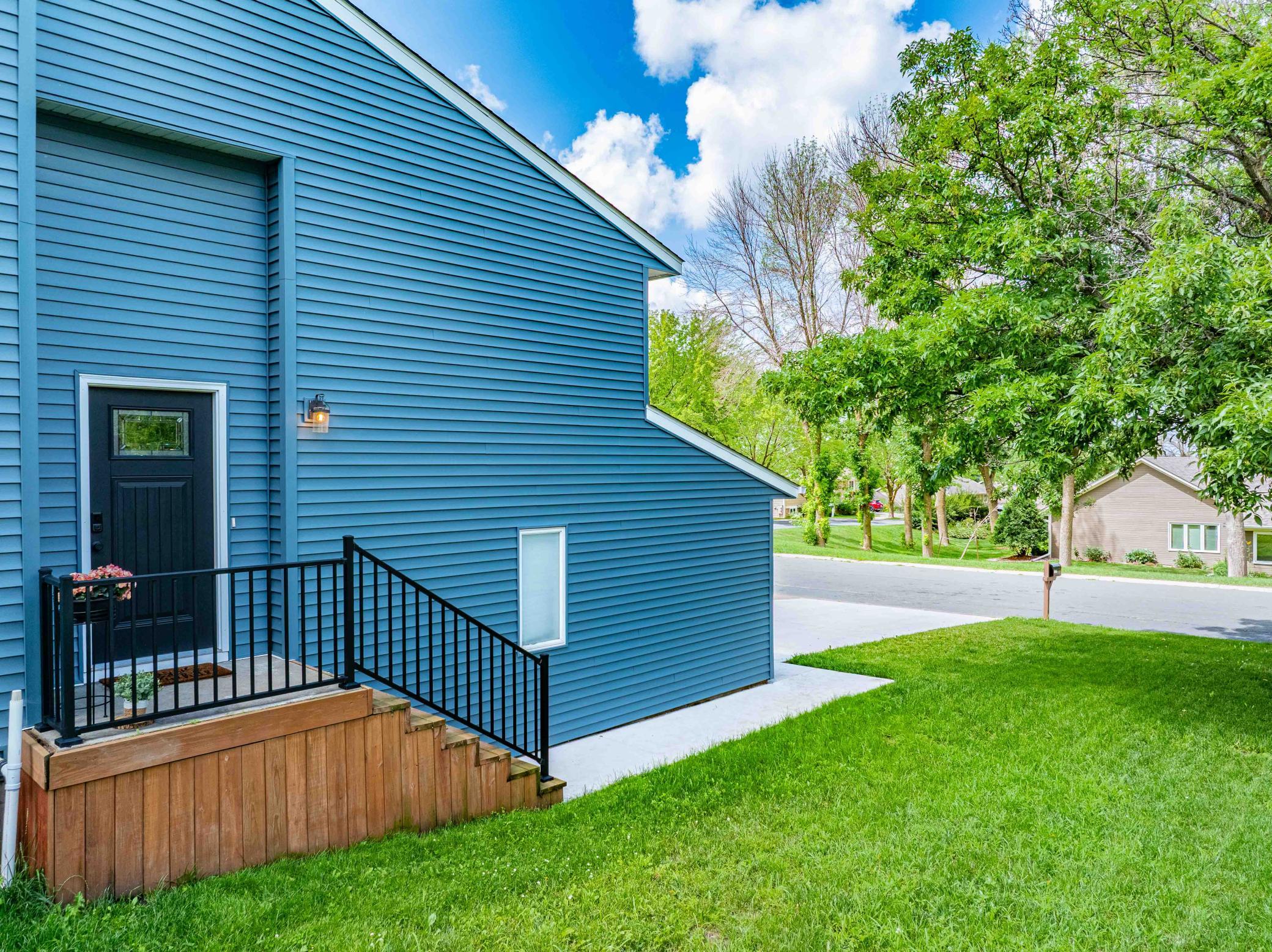 1035 Fox Run Road