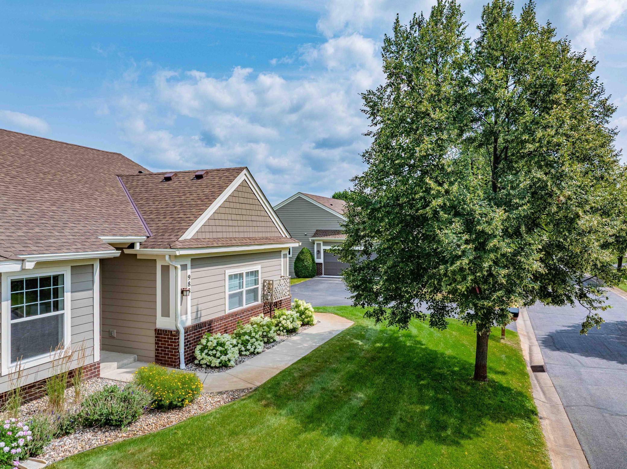 988 Daylily Drive