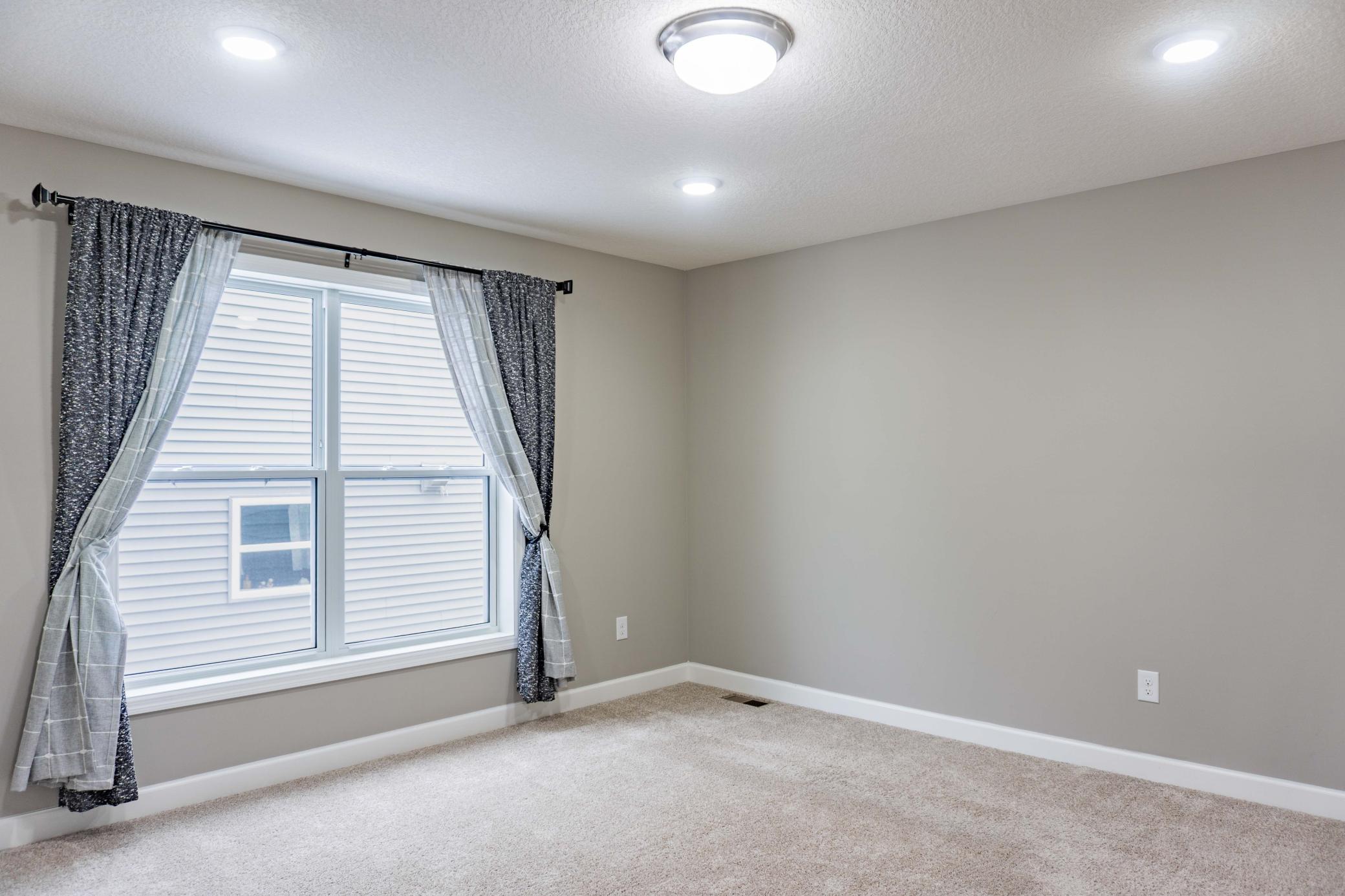 1430 Nutmeg Circle