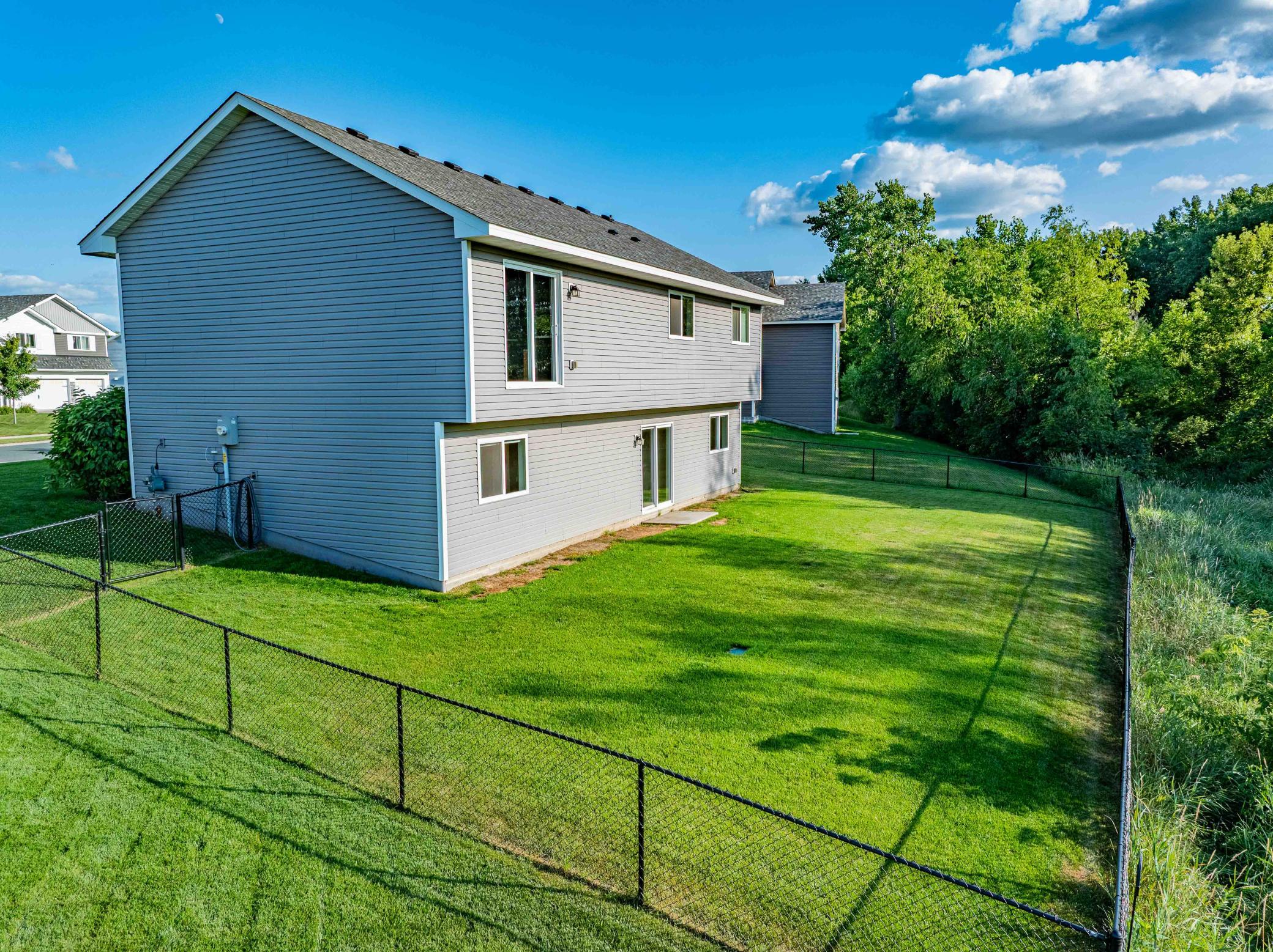 1635 Hidden Trail