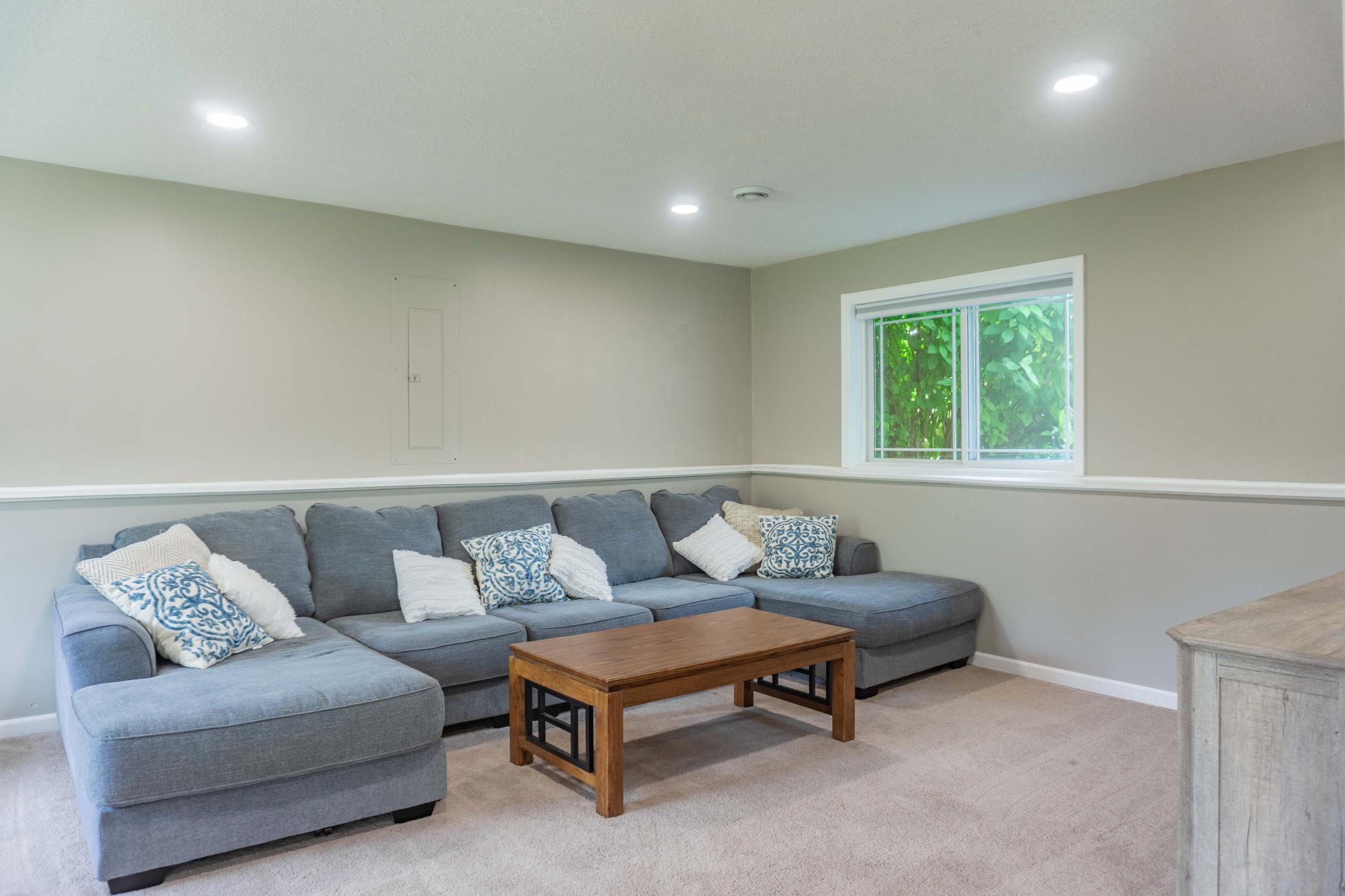 1635 Hidden Trail