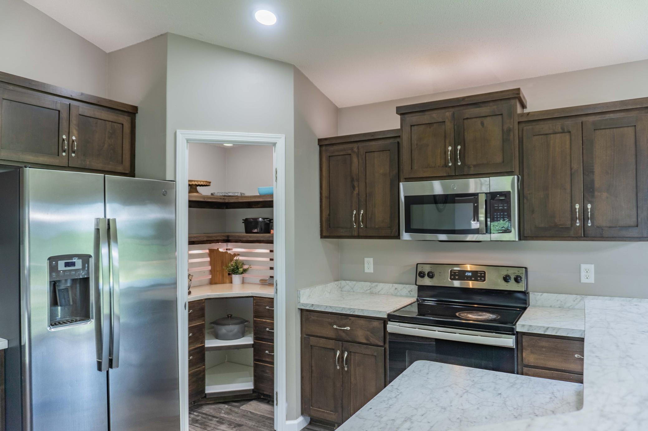 1635 Hidden Trail
