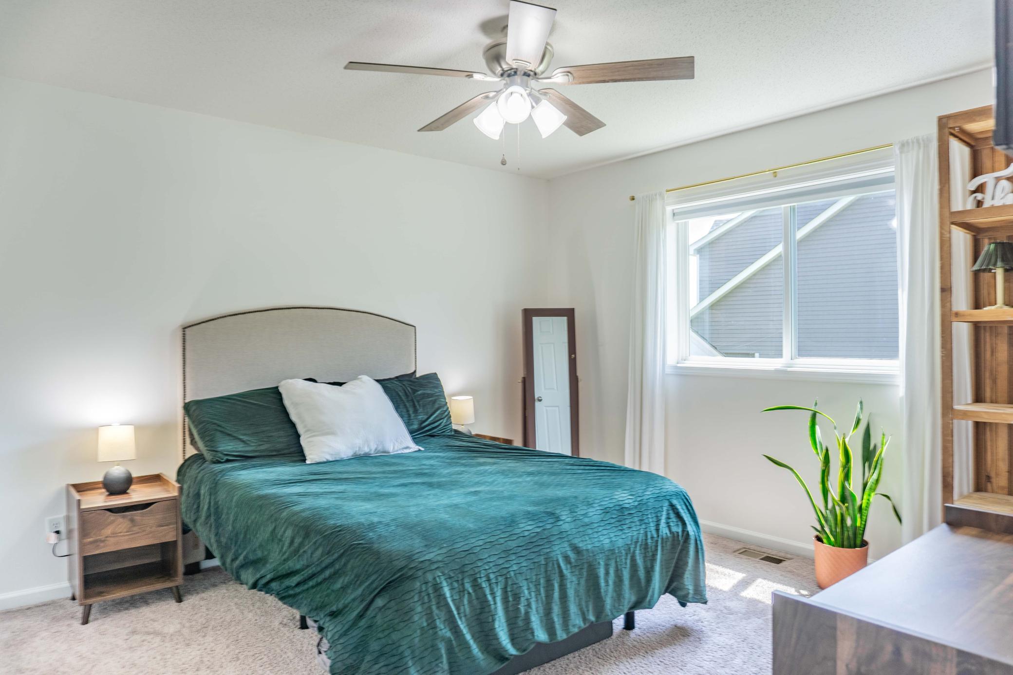 1635 Hidden Trail