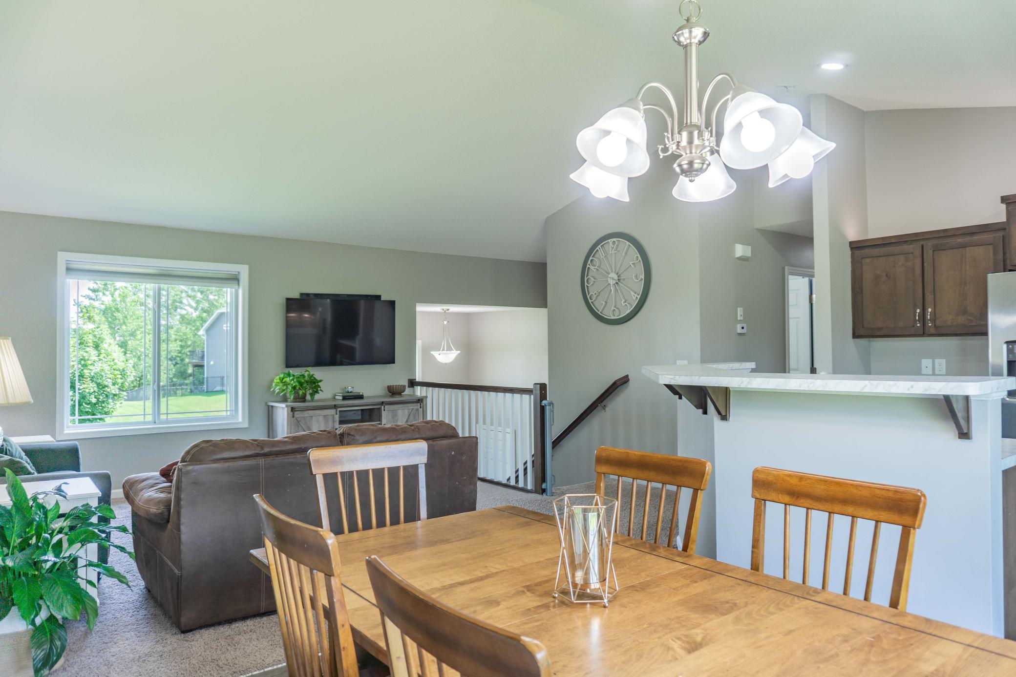 1635 Hidden Trail