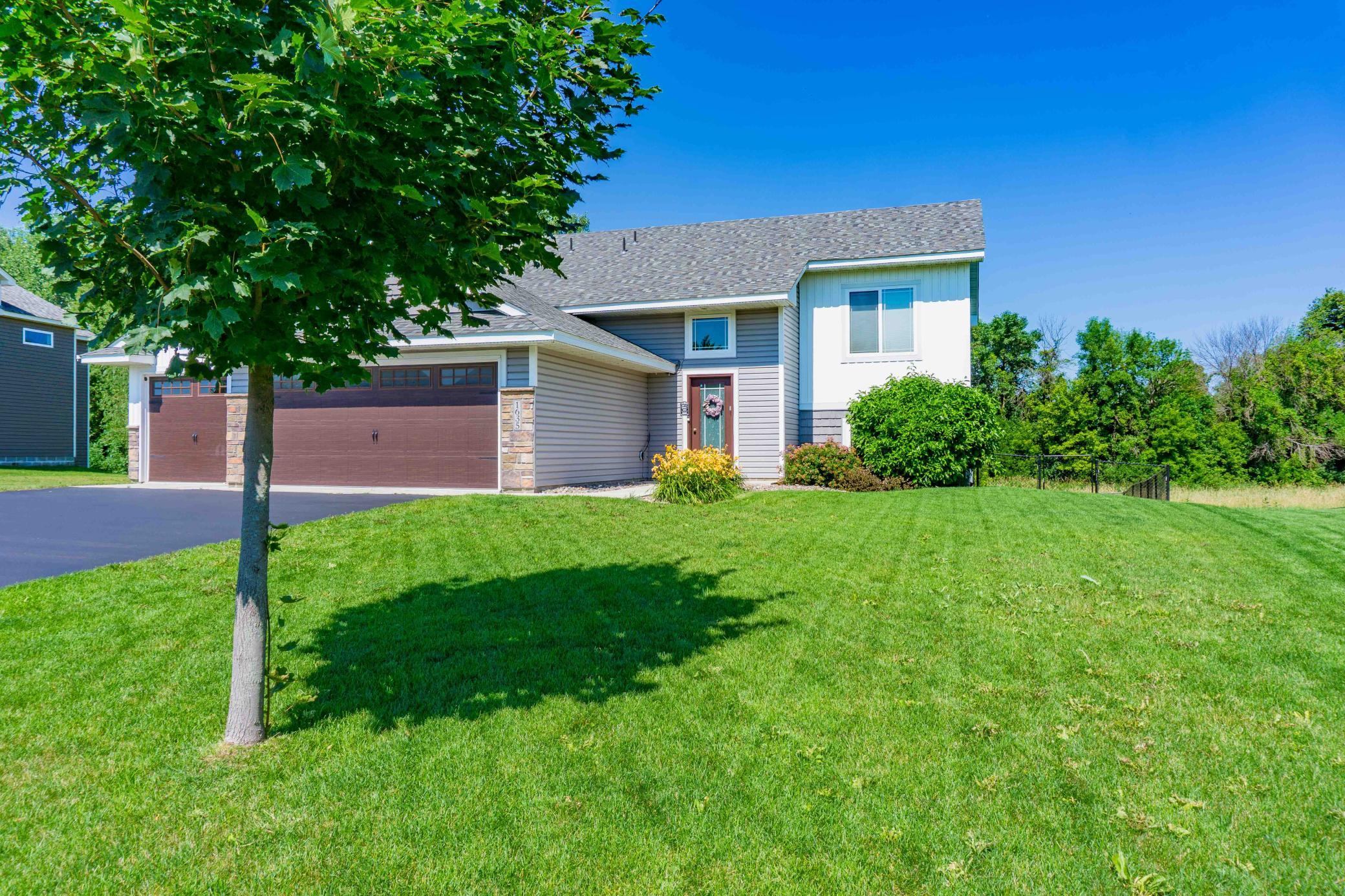 1635 Hidden Trail