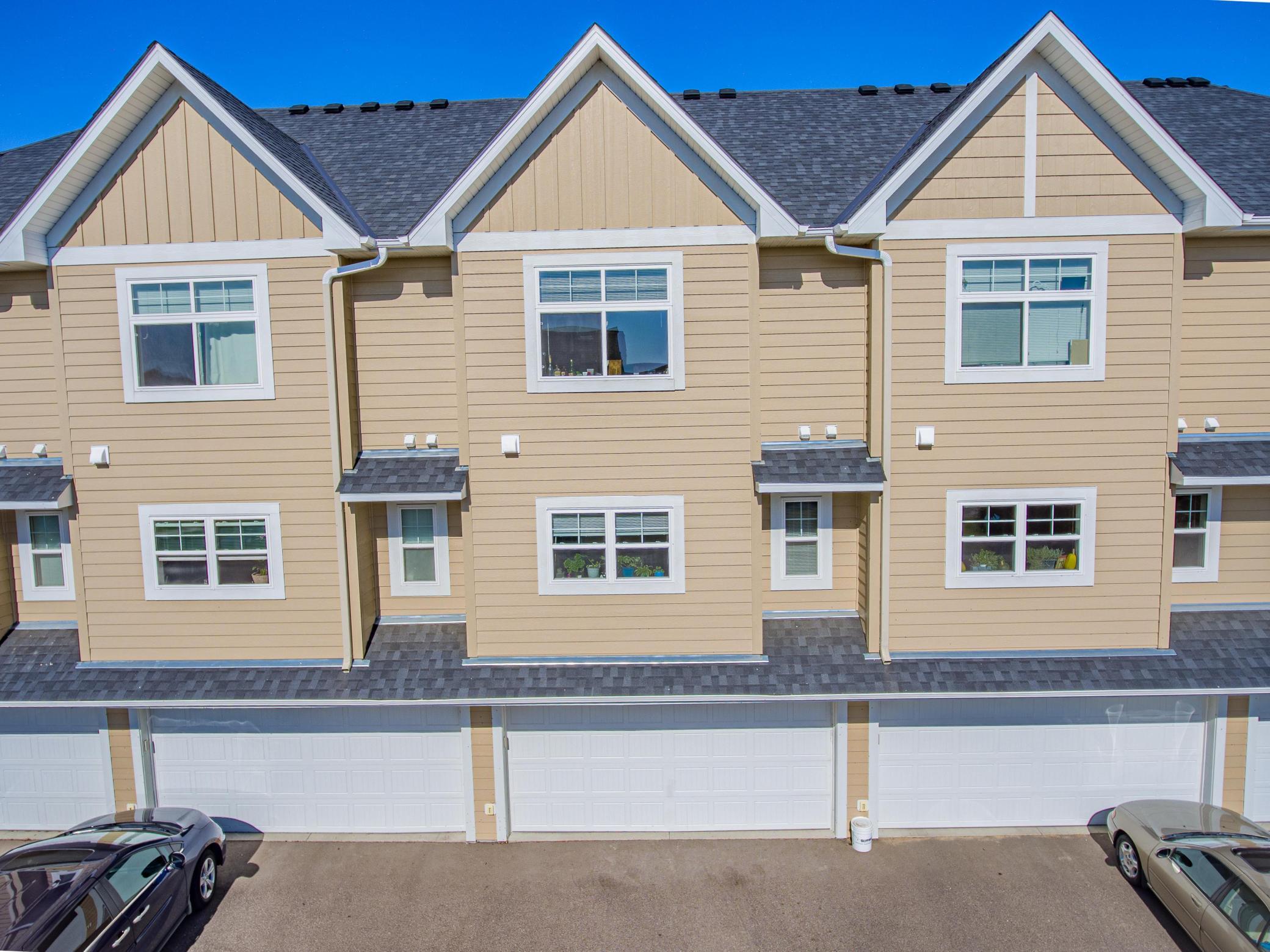 2952 Clover Ridge Drive