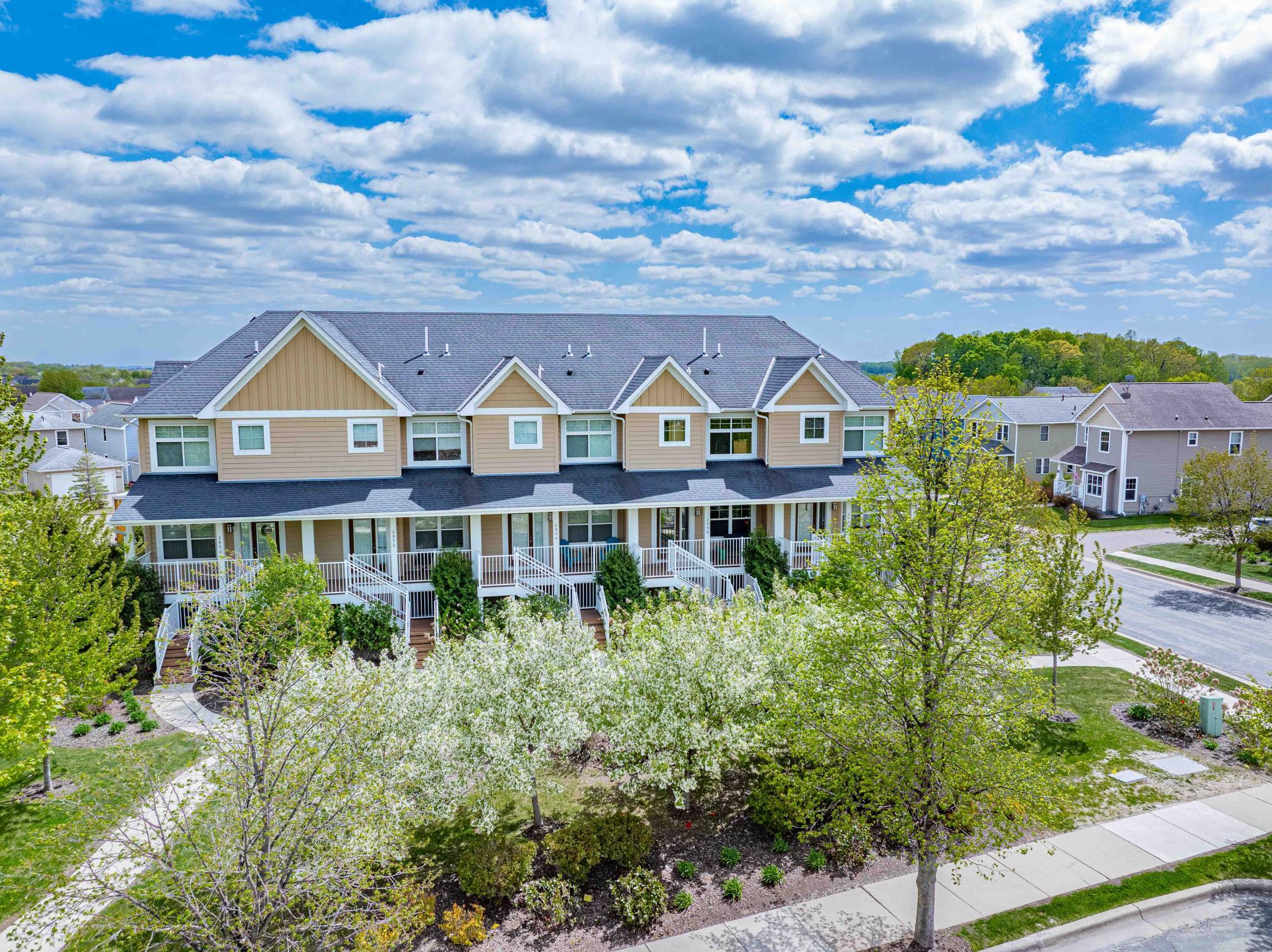 2952 Clover Ridge Drive