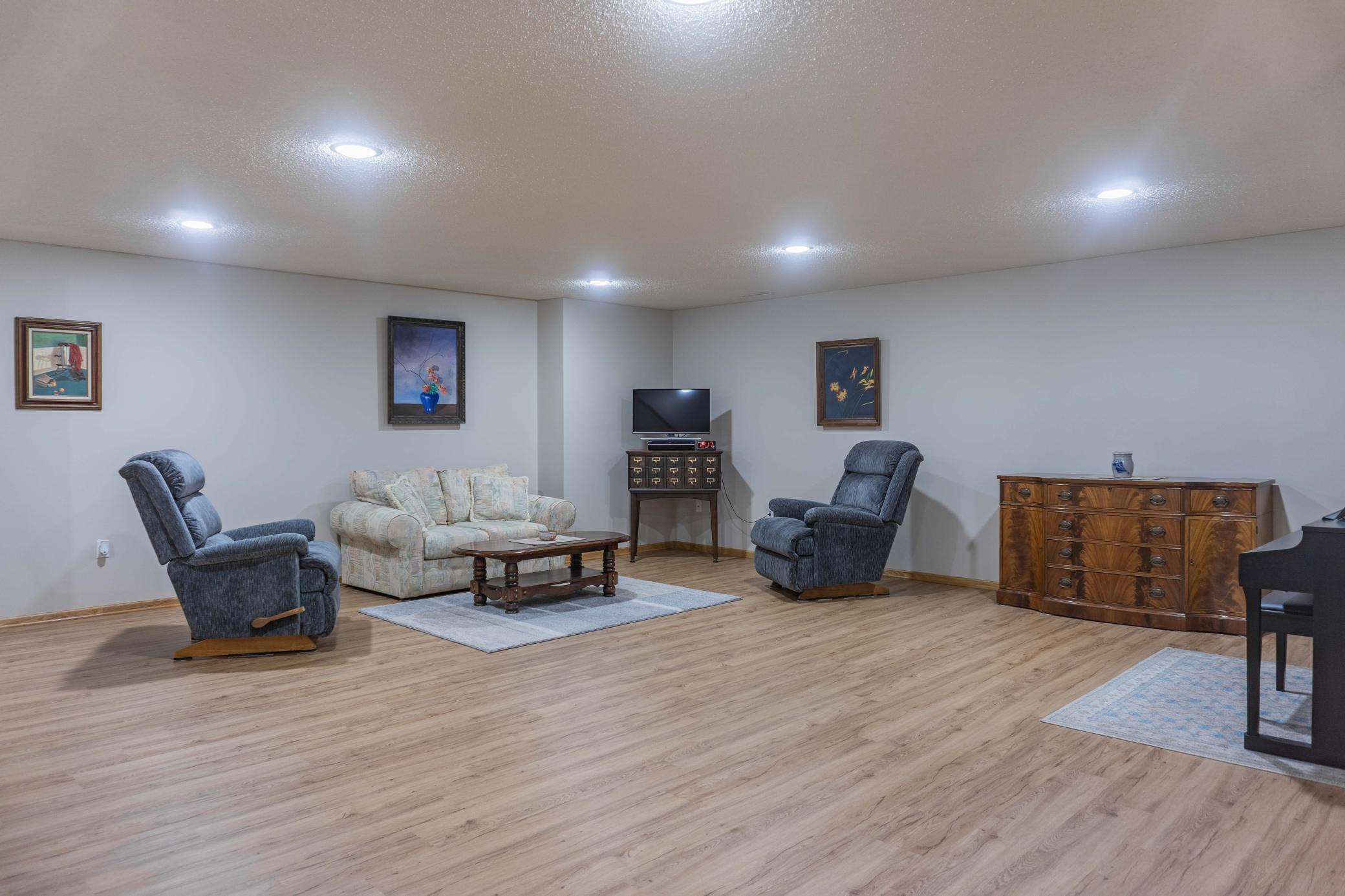 8356 Crabapple Court