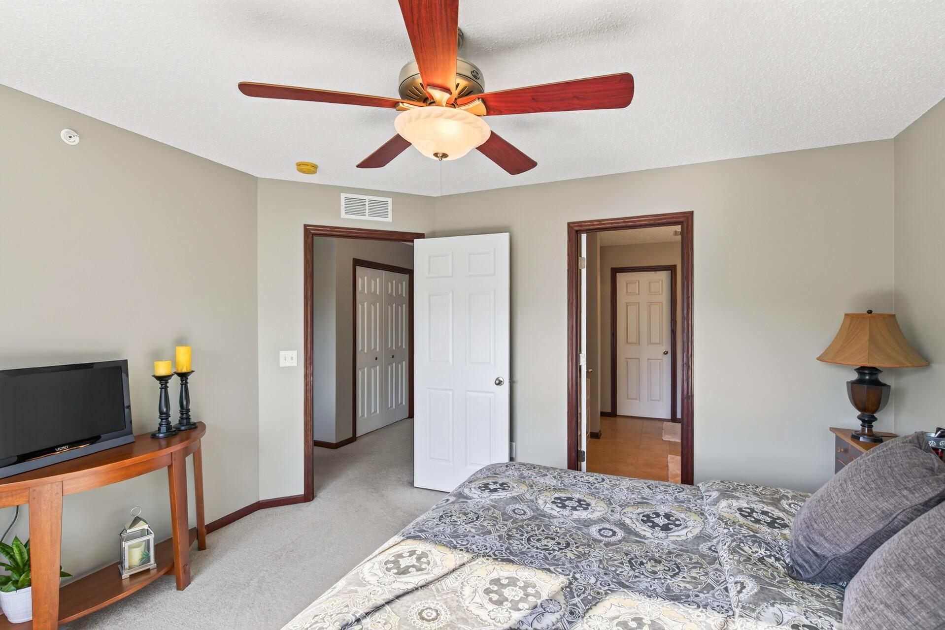 9540 Washington Boulevard Unit: 5