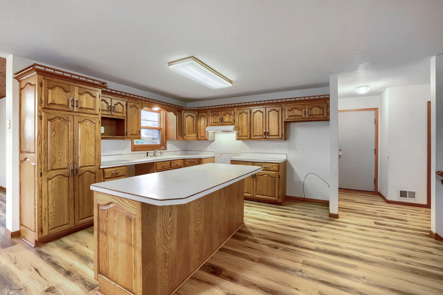 7030 Dahlgren Road