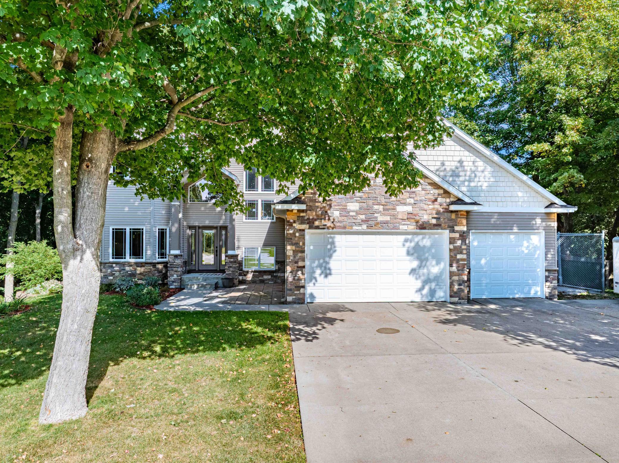 5450 Raven Point Road