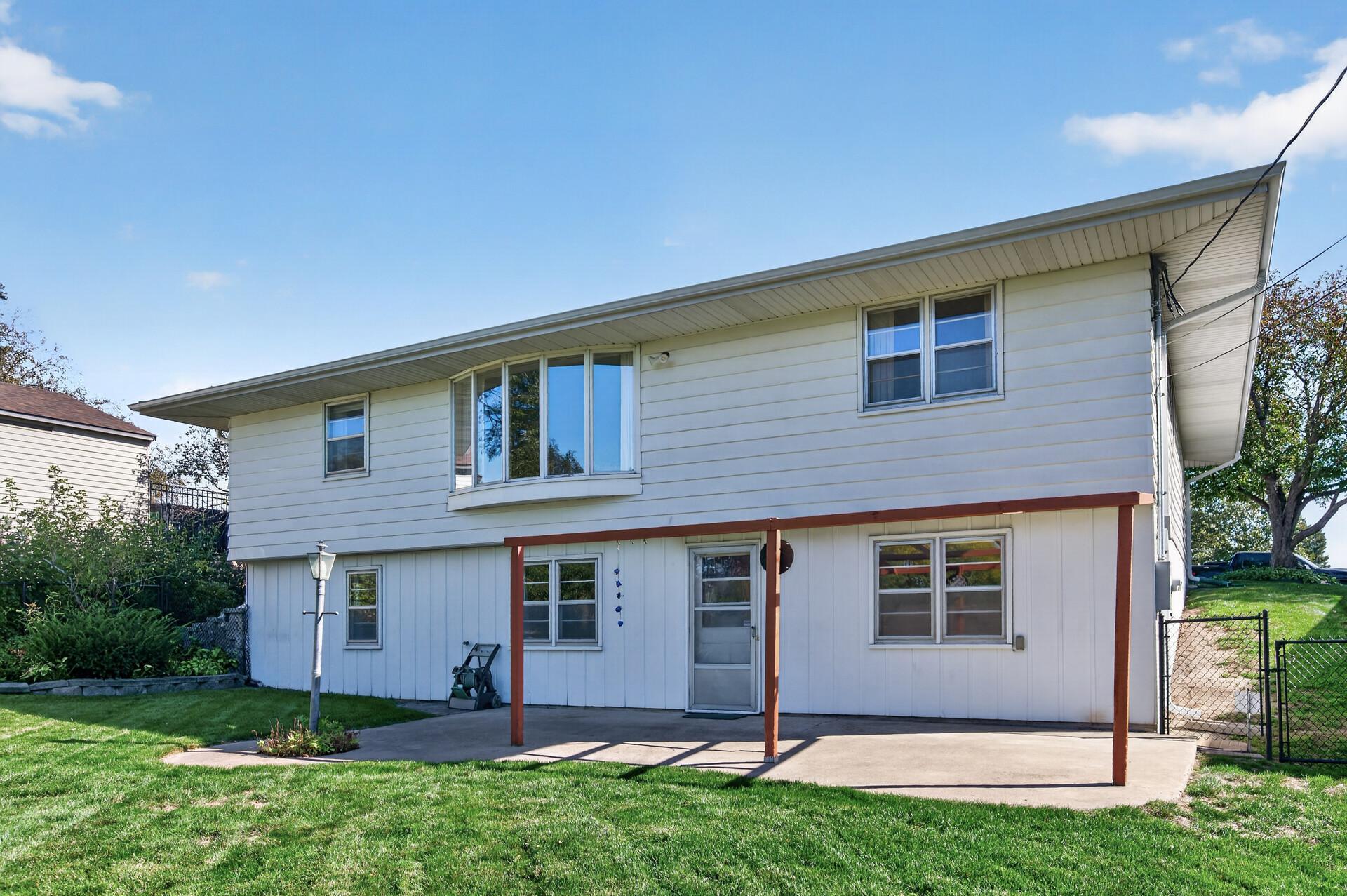 3412 Silver Lake Road NE