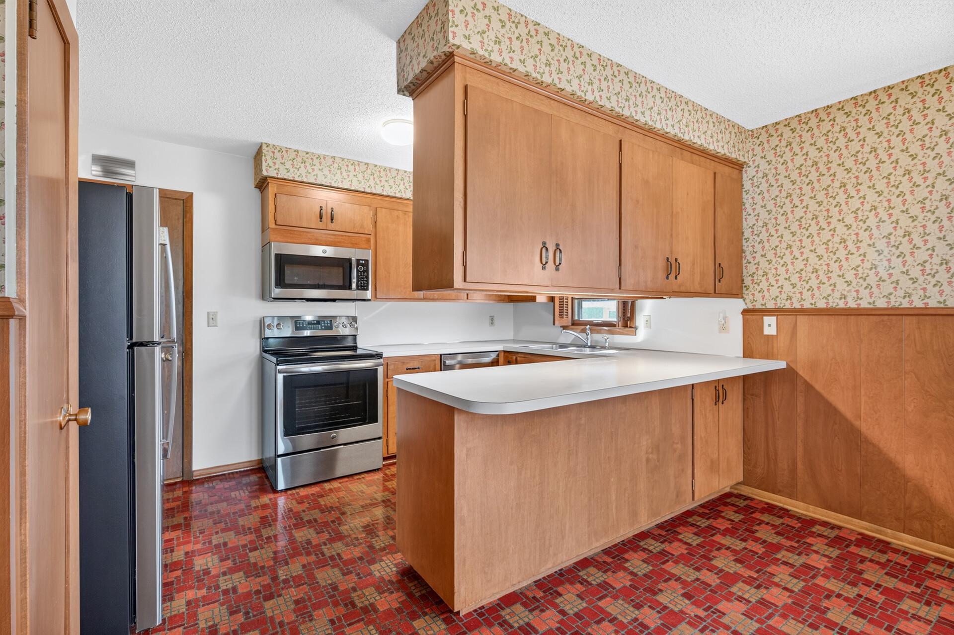 3412 Silver Lake Road NE