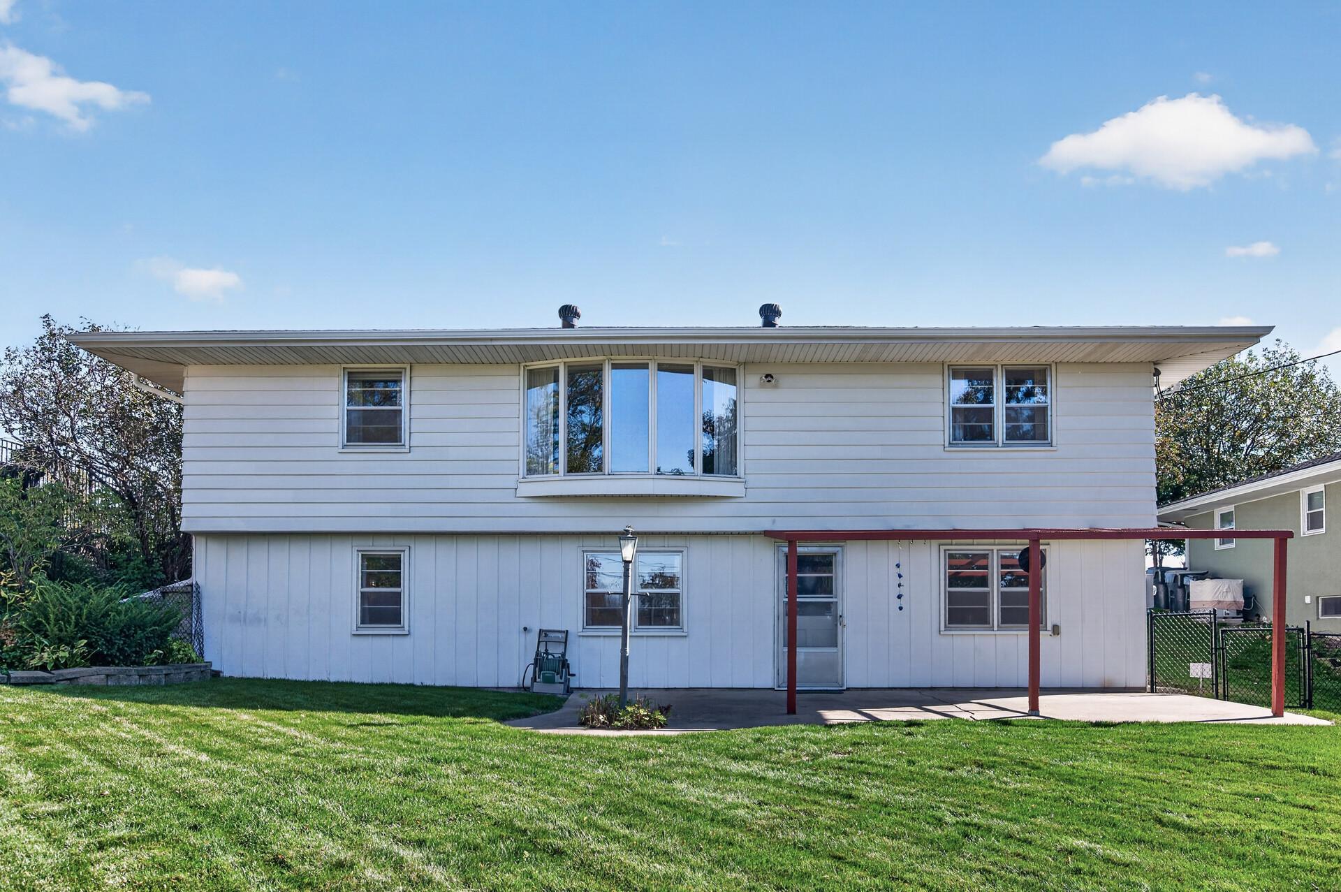 3412 Silver Lake Road NE