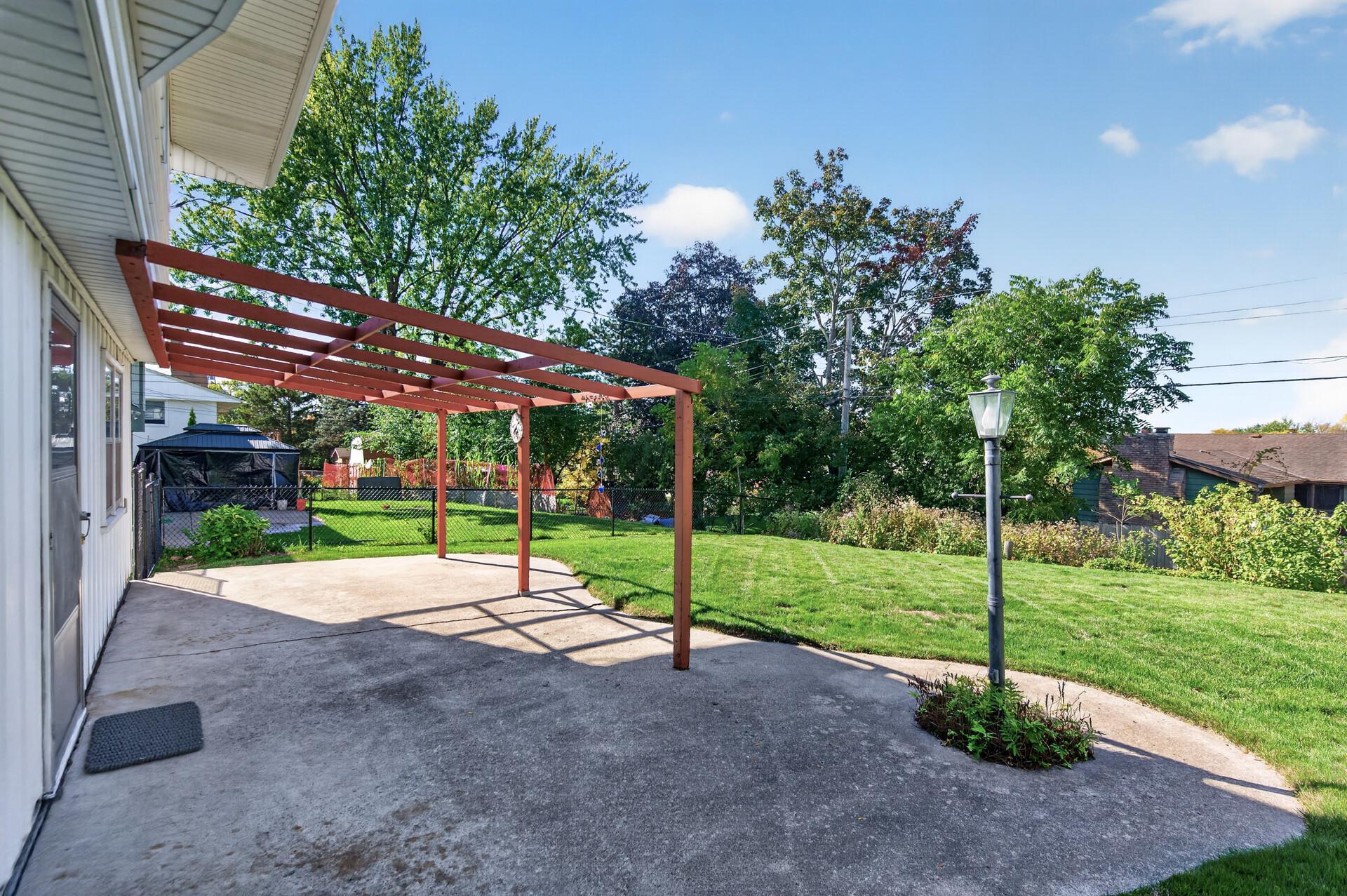 3412 Silver Lake Road NE