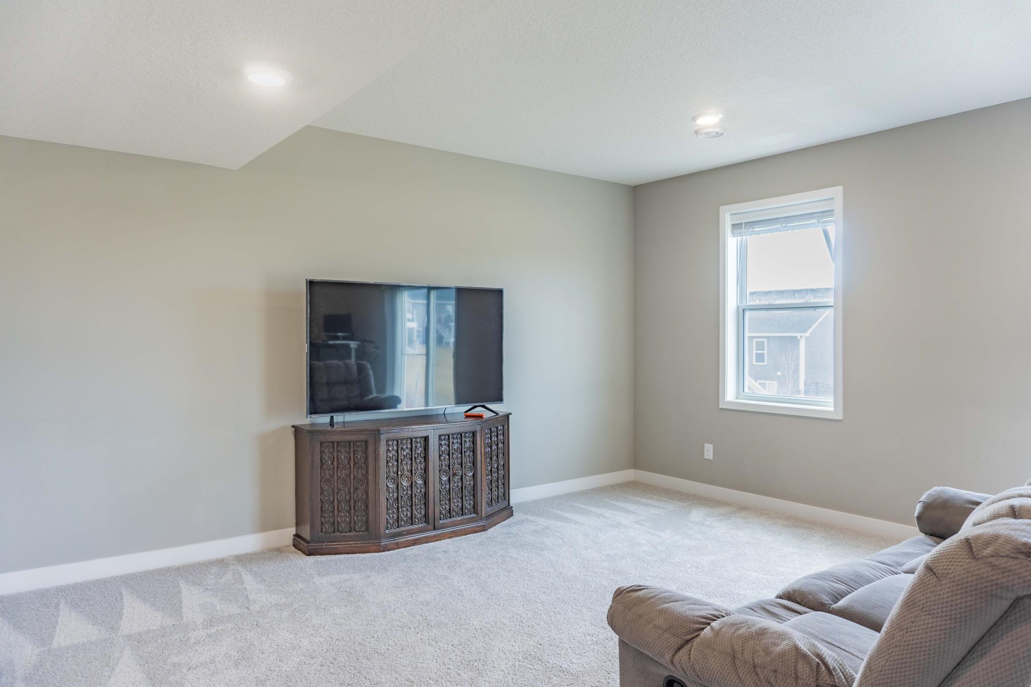 1457 Nutmeg Circle