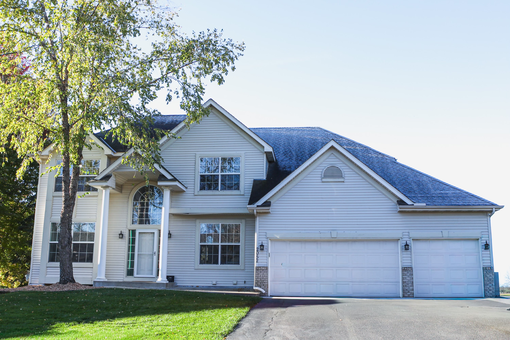 2052 Silver Street Waconia Mn Us 55387 Nst7158949