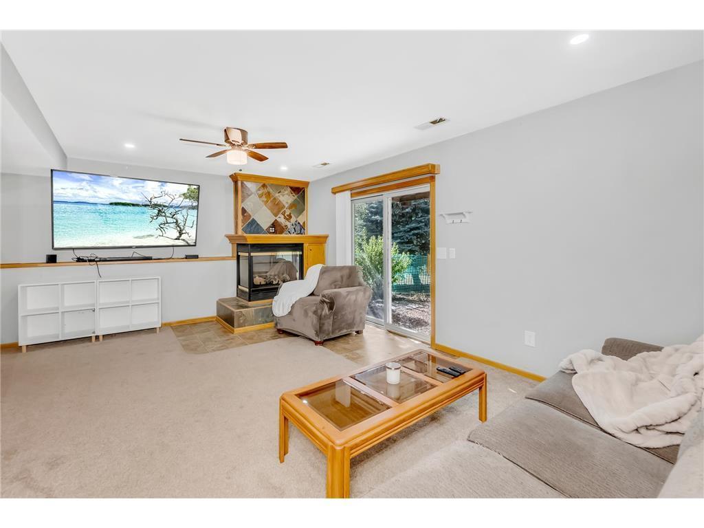 1332 Creekside Drive