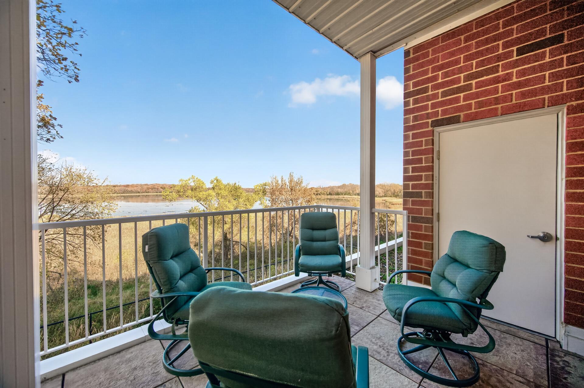 1776 Stieger Lake Lane Unit: 111