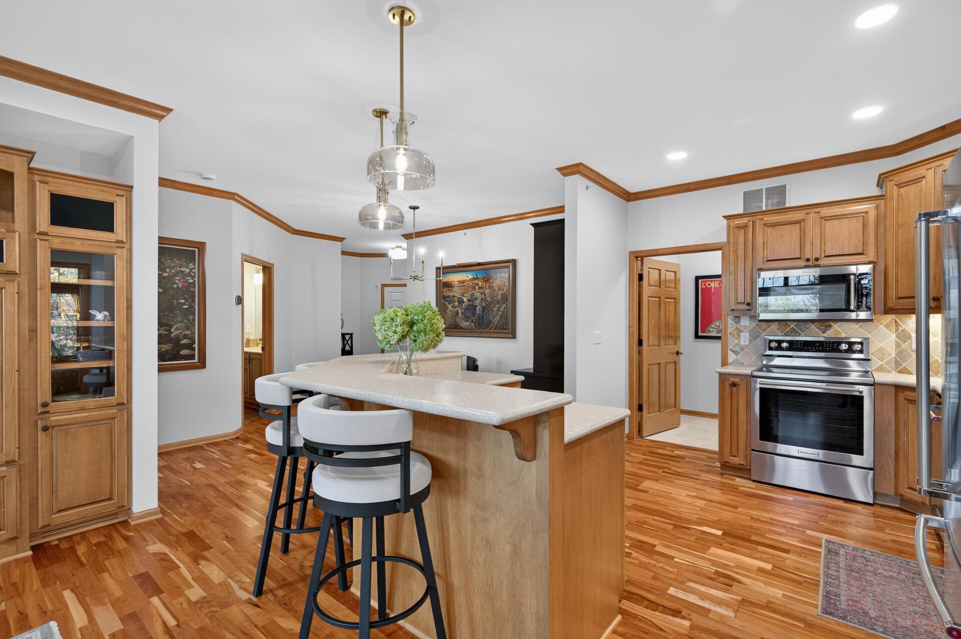 1776 Stieger Lake Lane Unit: 111