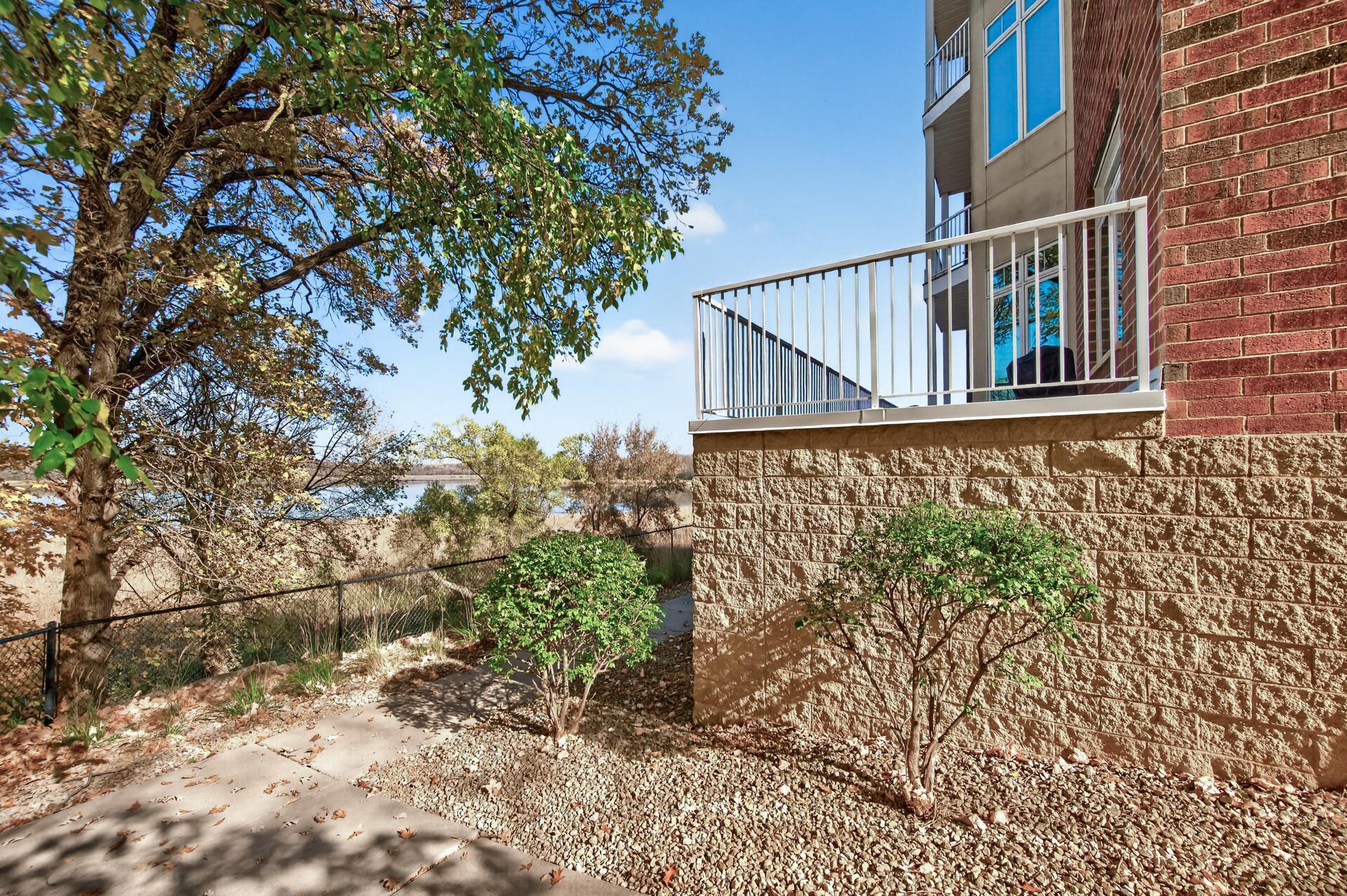1776 Stieger Lake Lane Unit: 111