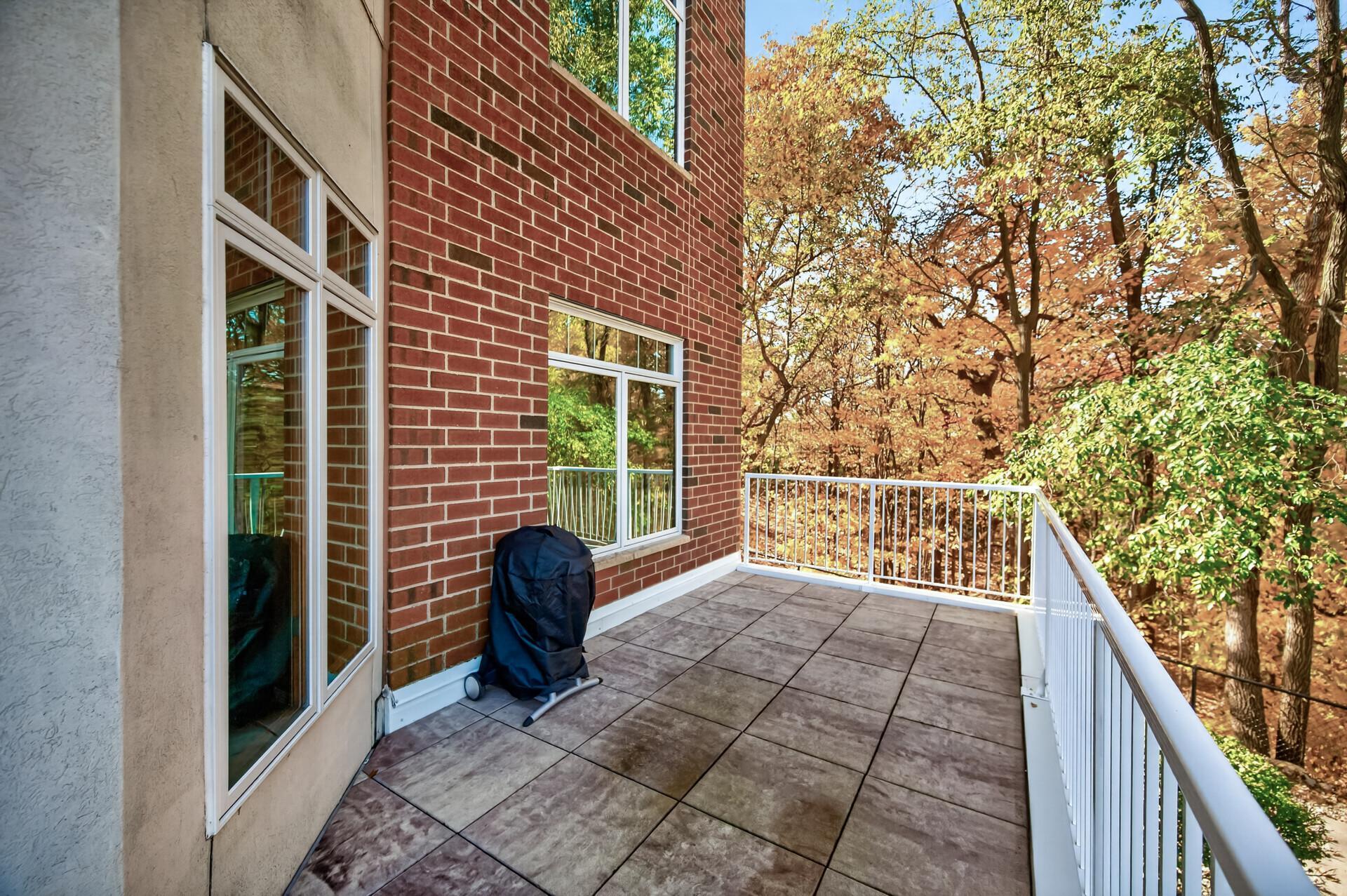 1776 Stieger Lake Lane Unit: 111