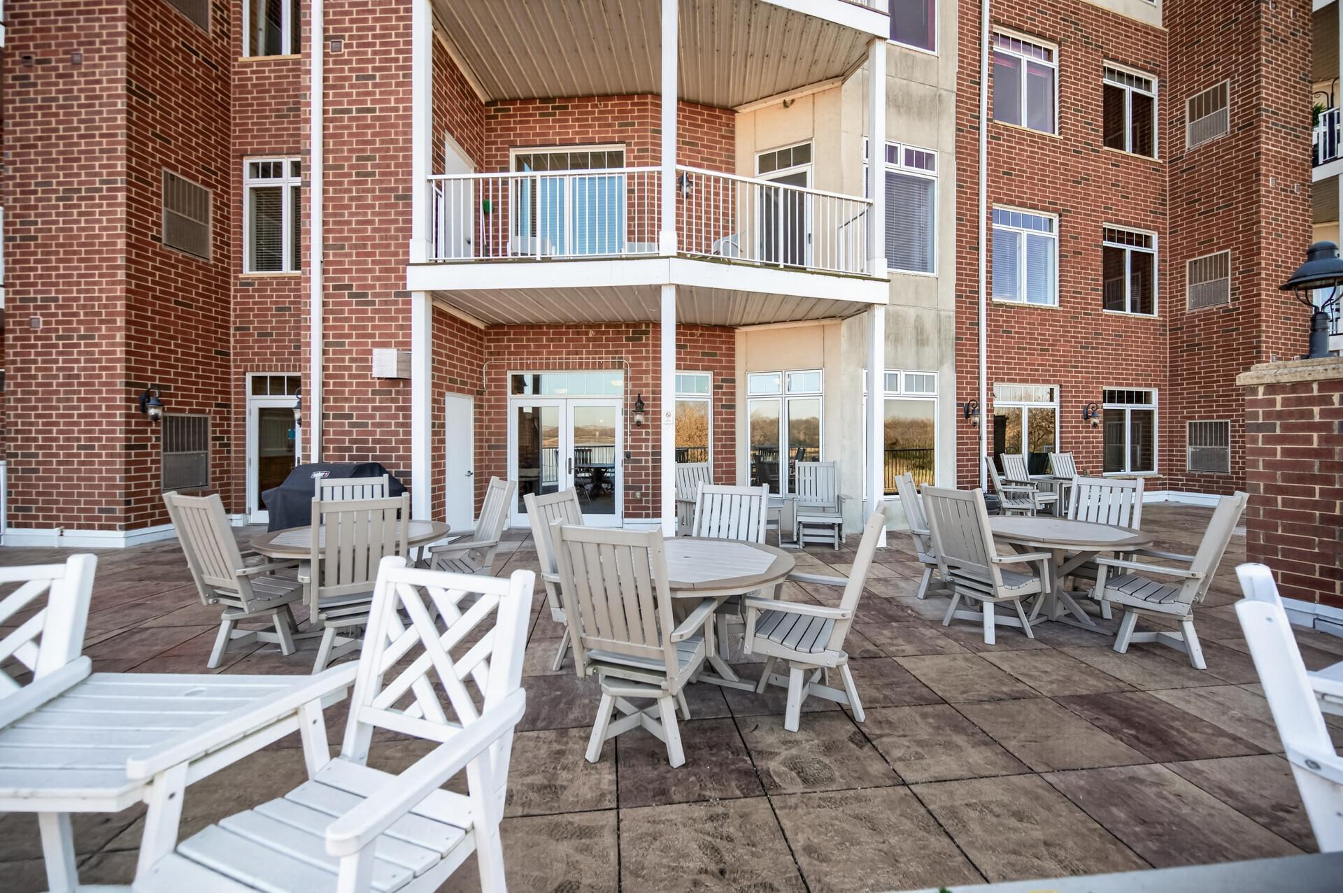 1776 Stieger Lake Lane Unit: 111