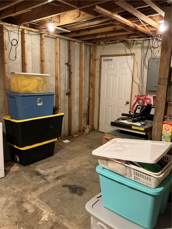 22554 Robertson Rd Road