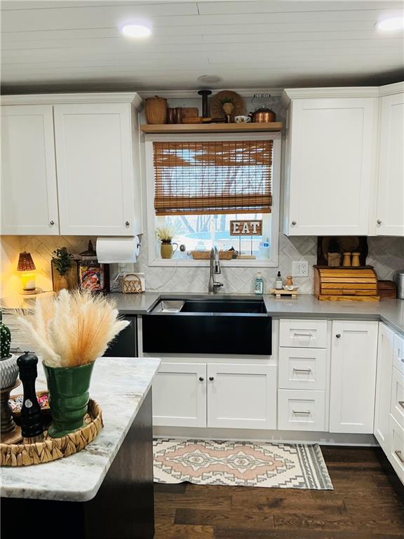 22554 Robertson Rd Road