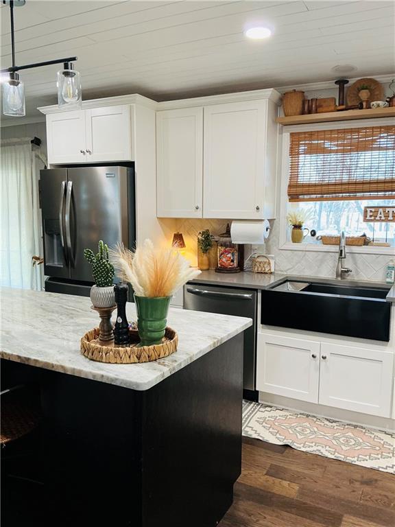 22554 Robertson Rd Road