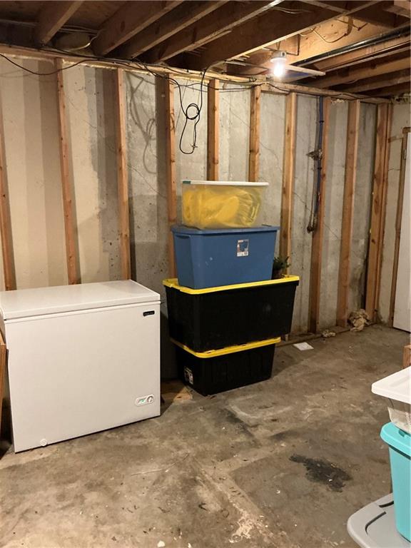 22554 Robertson Rd Road