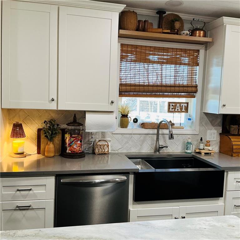 22554 Robertson Rd Road