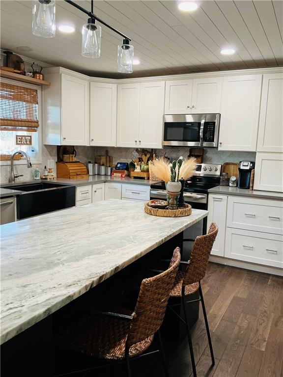 22554 Robertson Rd Road