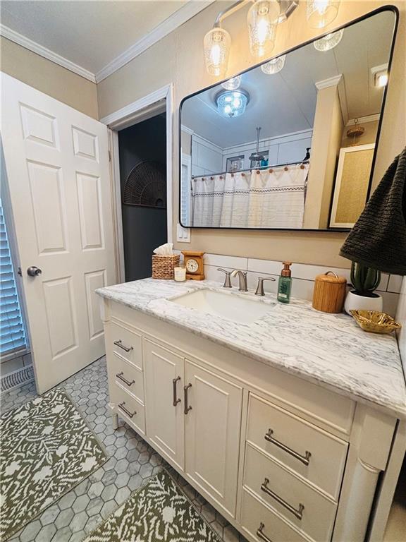 22554 Robertson Rd Road