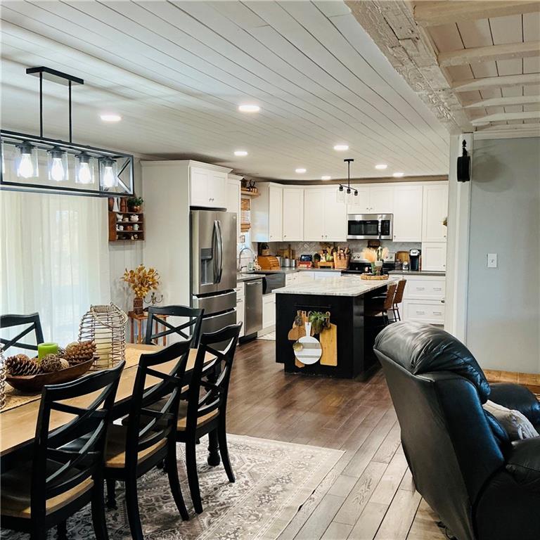 22554 Robertson Rd Road