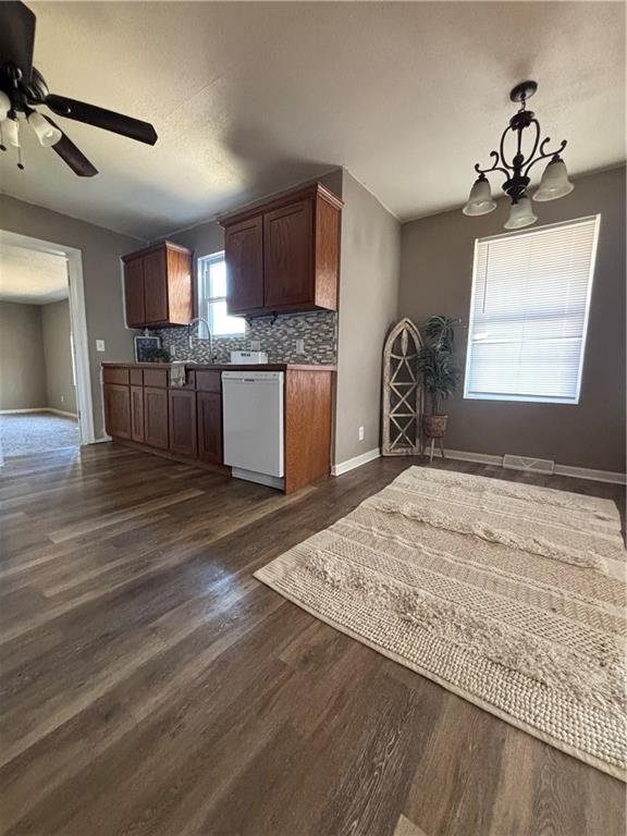 S 7th St Street Unit: 202
