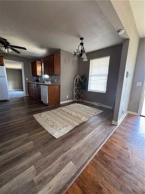S 7th St Street Unit: 202