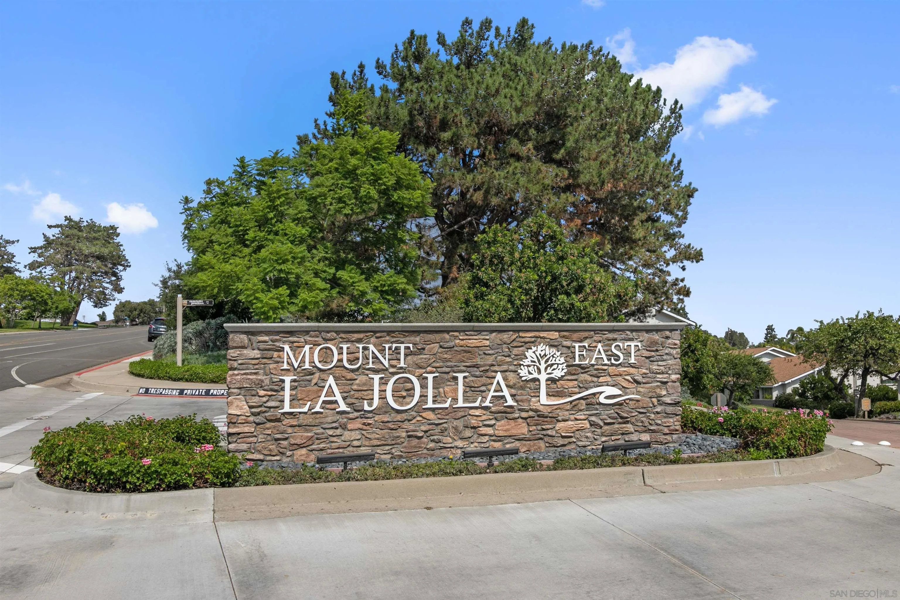 2205 Caminito Preciosa Sur